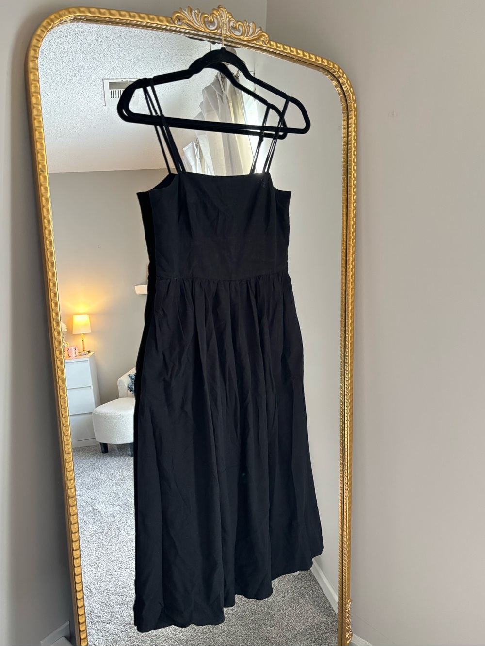 Universal Thread Black Linen Feel Women’s Spaghetti-Strap Midi Dress
